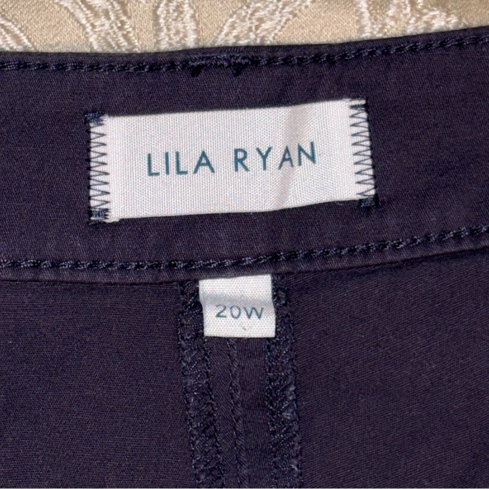 LILA RYAN Women’s Flat Front Stretch Soft Blue Susannah Short Size 20W - Picture 8 of 10
